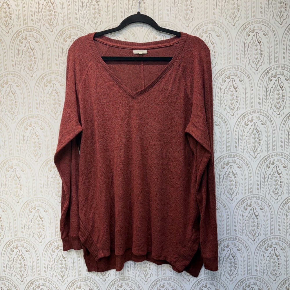 Maurices V-Neck Top Women XL Burgundy Long Sleeve High-Low Hem Soft Knit Shirt